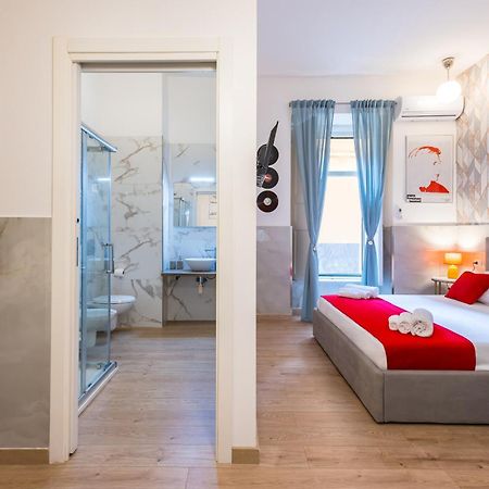 Pop Art House Apartment เนเปิลส์ ภายนอก รูปภาพ