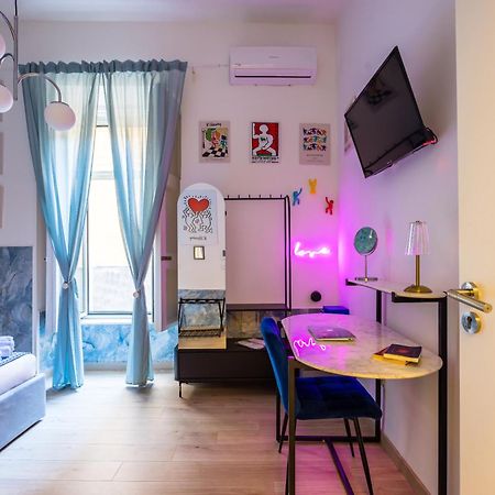 Pop Art House Apartment เนเปิลส์ ภายนอก รูปภาพ