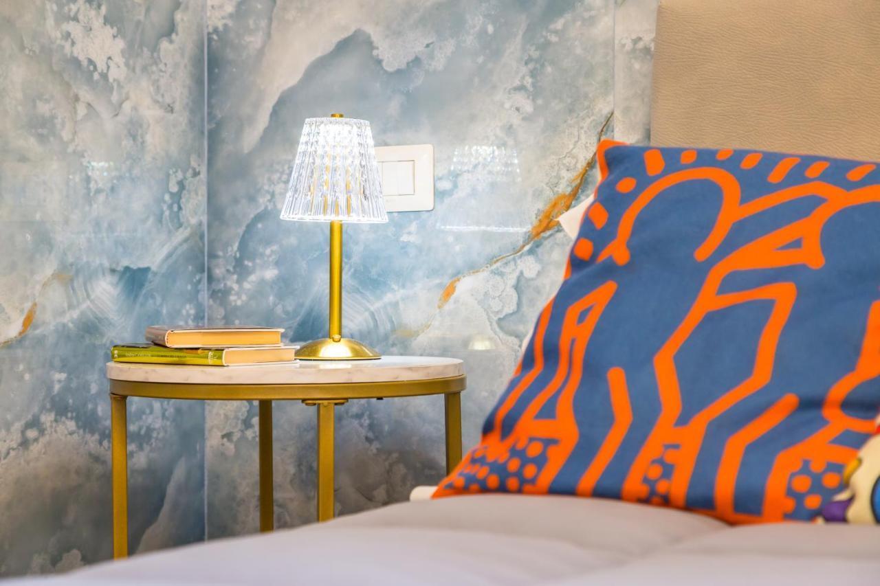 Pop Art House Apartment เนเปิลส์ ภายนอก รูปภาพ