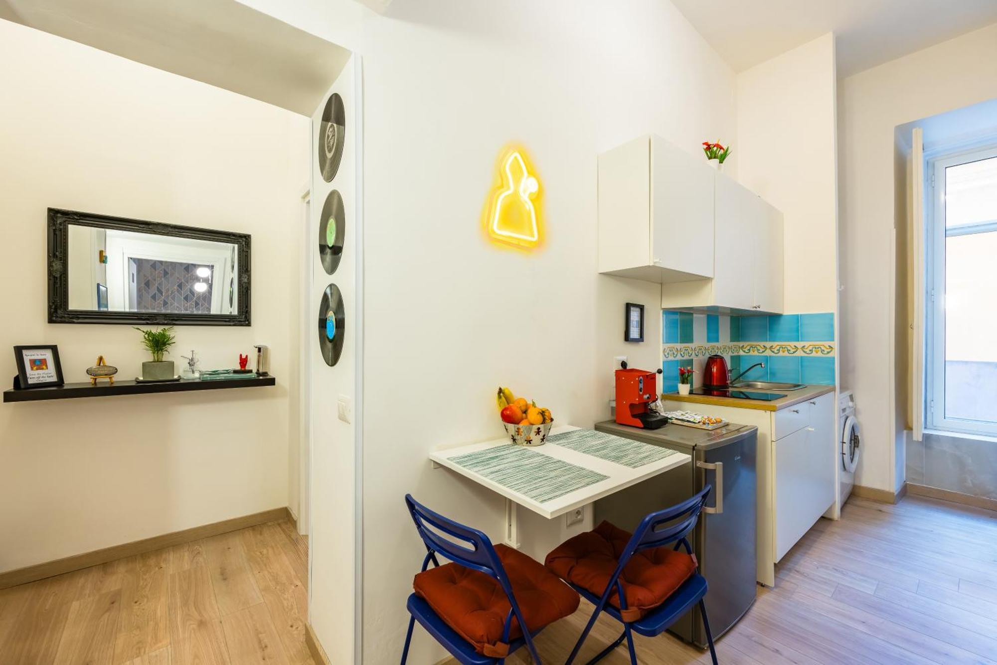 Pop Art House Apartment เนเปิลส์ ภายนอก รูปภาพ