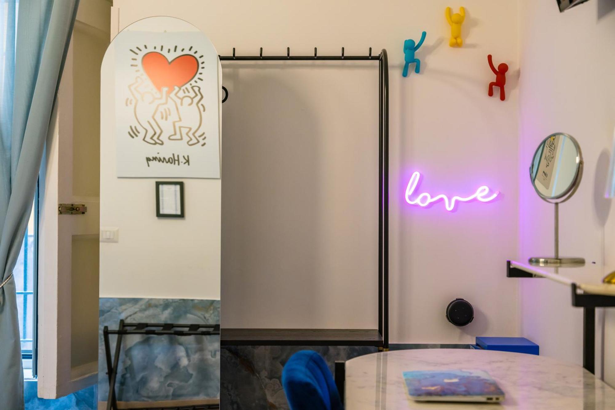 Pop Art House Apartment เนเปิลส์ ภายนอก รูปภาพ