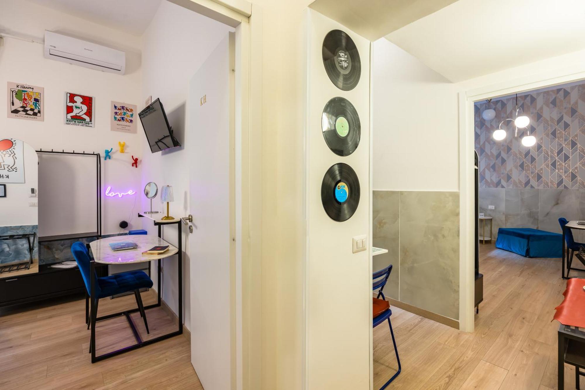 Pop Art House Apartment เนเปิลส์ ภายนอก รูปภาพ
