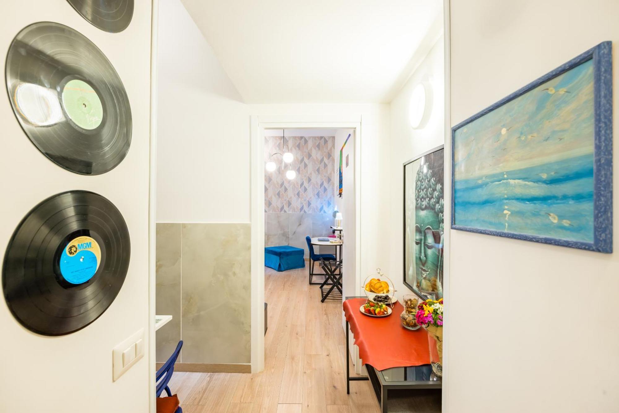Pop Art House Apartment เนเปิลส์ ภายนอก รูปภาพ